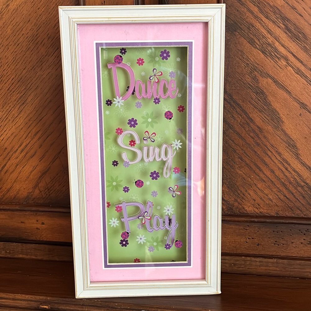DANCE-SING-PLAY Shadowbox Wall Decor (NWOT)